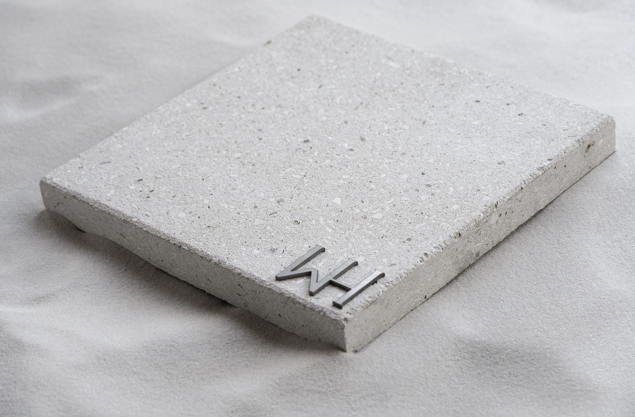 WARM WHITE 100- FL Shellstone